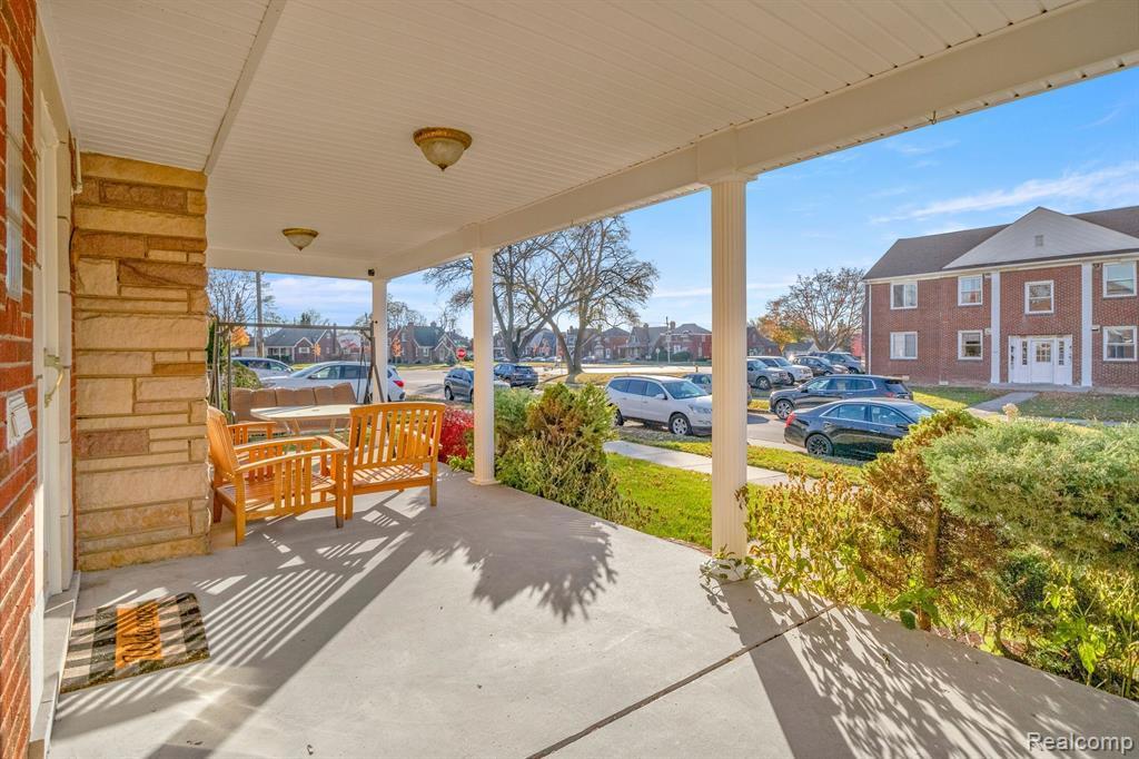 7628 MIDDLEPOINTE Street, Dearborn, MI 48126 — Photo 3