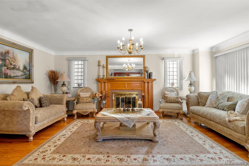 7628 MIDDLEPOINTE Street, Dearborn, MI 48126 — Photo 5