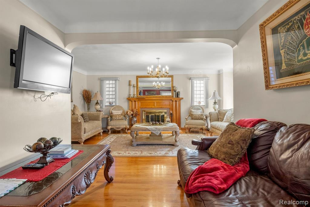7628 MIDDLEPOINTE Street, Dearborn, MI 48126 — Photo 11