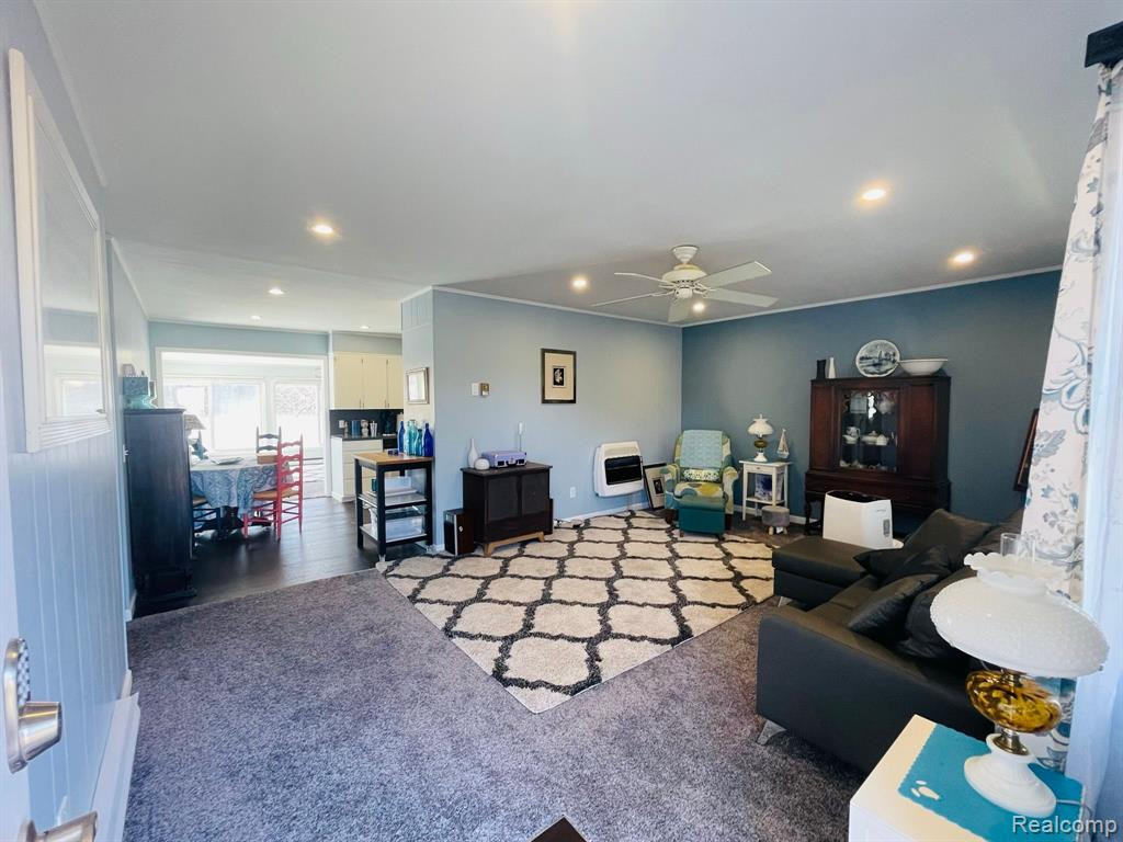 169 PARK PLACE, Barryton, MI 49305 — Photo 4