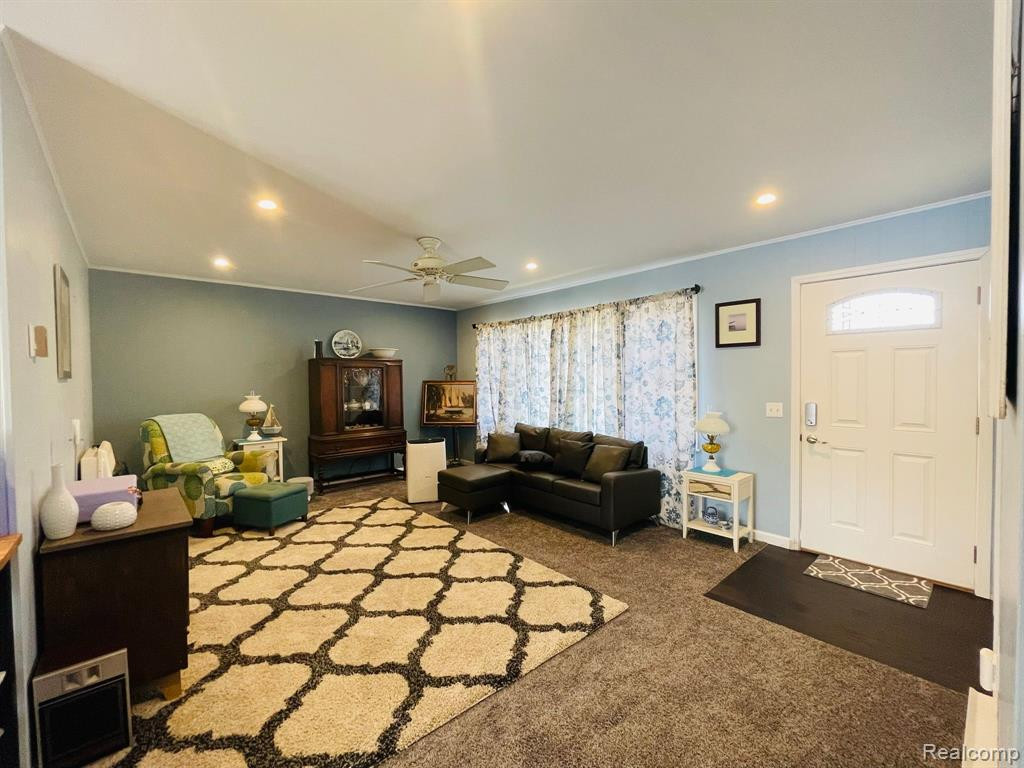 169 PARK PLACE, Barryton, MI 49305 — Photo 5