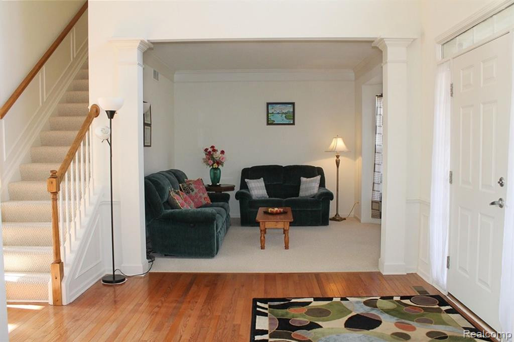 49617 LANSDOWNE Street, Canton, MI 48188 — Photo 4