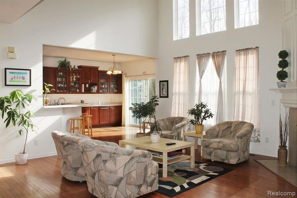 49617 LANSDOWNE Street, Canton, MI 48188 — Photo 12