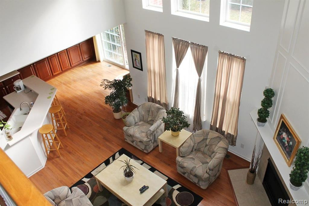 49617 LANSDOWNE Street, Canton, MI 48188 — Photo 33