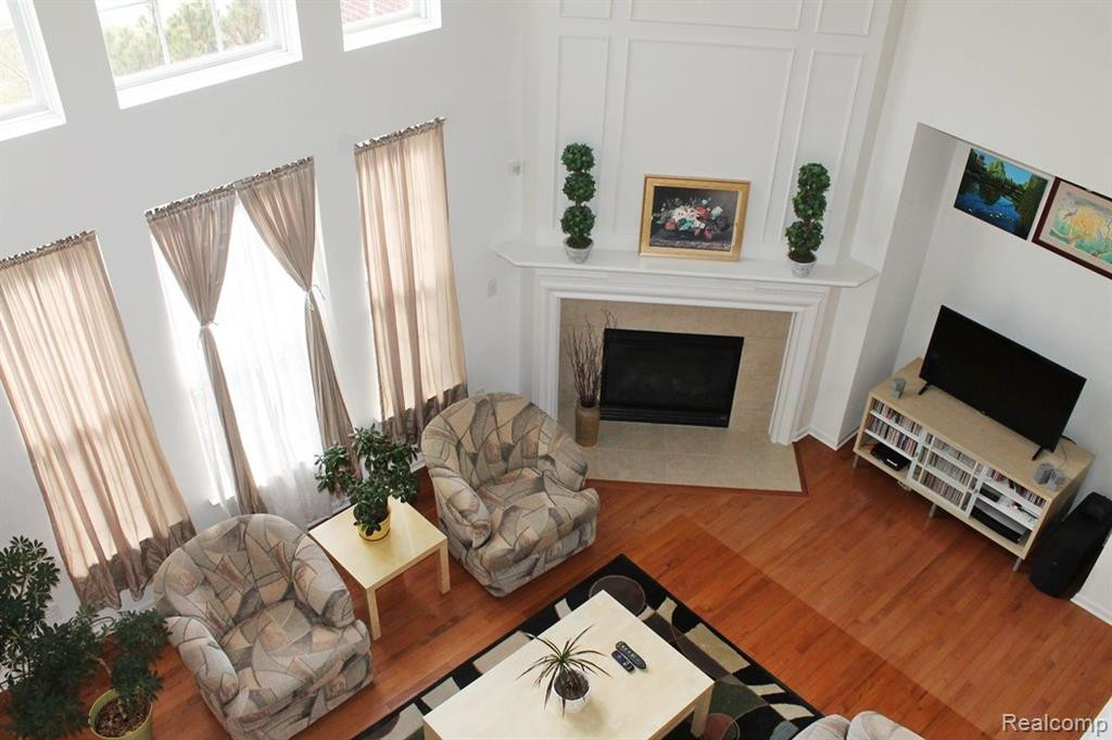 49617 LANSDOWNE Street, Canton, MI 48188 — Photo 34