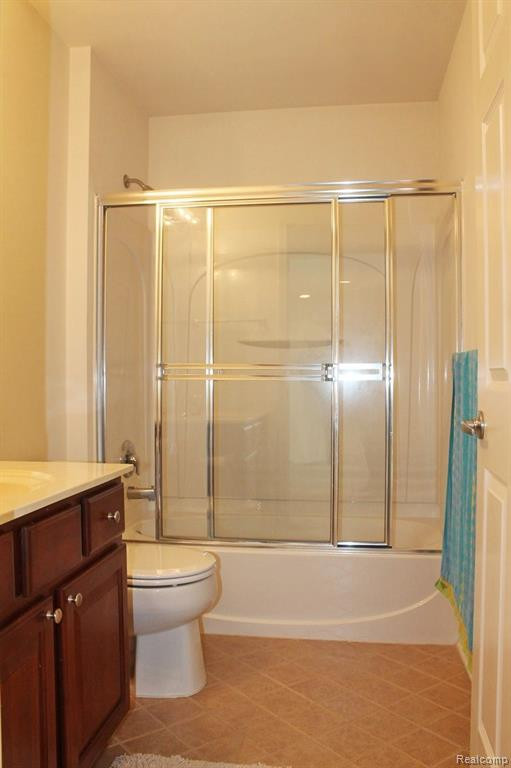 49617 LANSDOWNE Street, Canton, MI 48188 — Photo 35