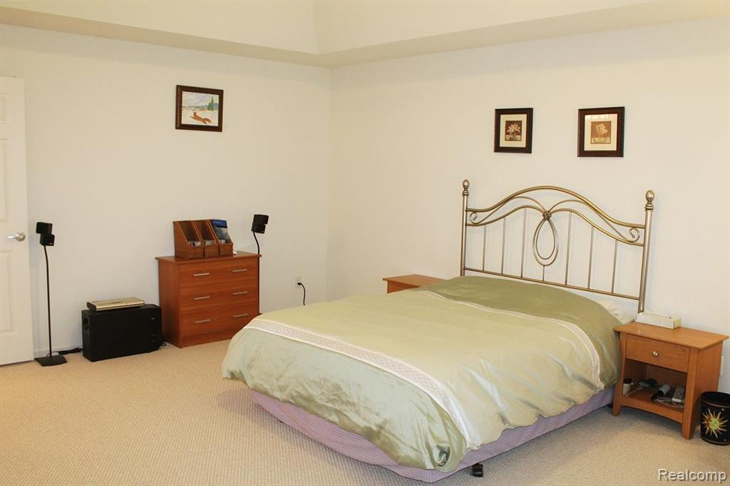49617 LANSDOWNE Street, Canton, MI 48188 — Photo 50