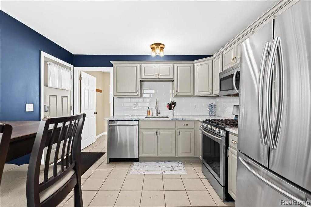 41750 ARTHUR Street, Van Buren, MI 48111 — Photo 14