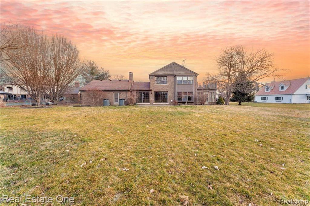 7575 HORSEMILL Road, Grosse Ile, MI 48138 — Photo 3