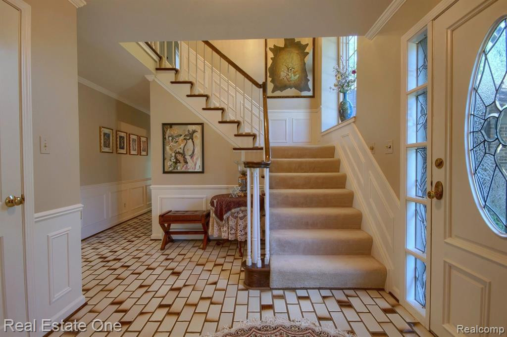 7575 HORSEMILL Road, Grosse Ile, MI 48138 — Photo 5