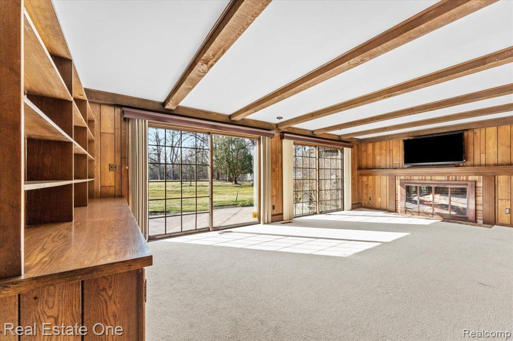 7575 HORSEMILL Road, Grosse Ile, MI 48138 — Photo 12
