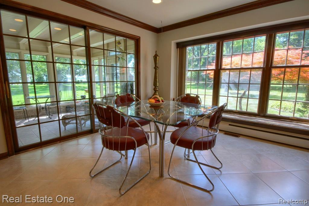 7575 HORSEMILL Road, Grosse Ile, MI 48138 — Photo 15