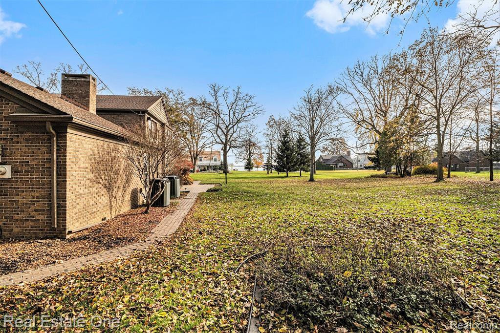7575 HORSEMILL Road, Grosse Ile, MI 48138 — Photo 26