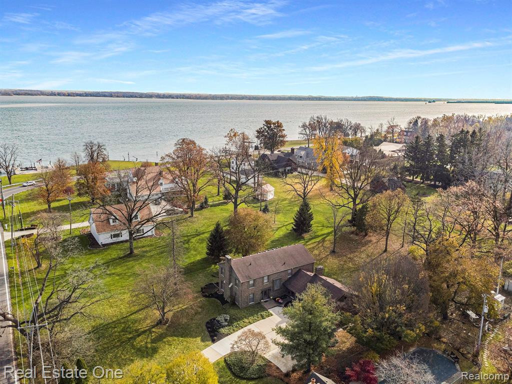 7575 HORSEMILL Road, Grosse Ile, MI 48138 — Photo 27
