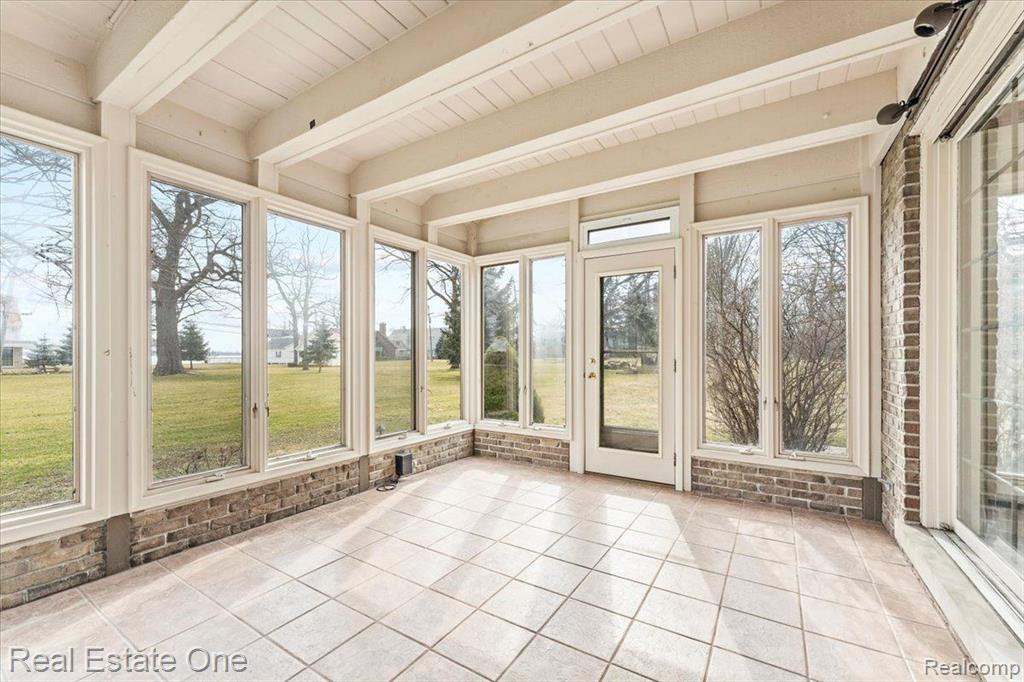 7575 HORSEMILL Road, Grosse Ile, MI 48138 — Photo 34