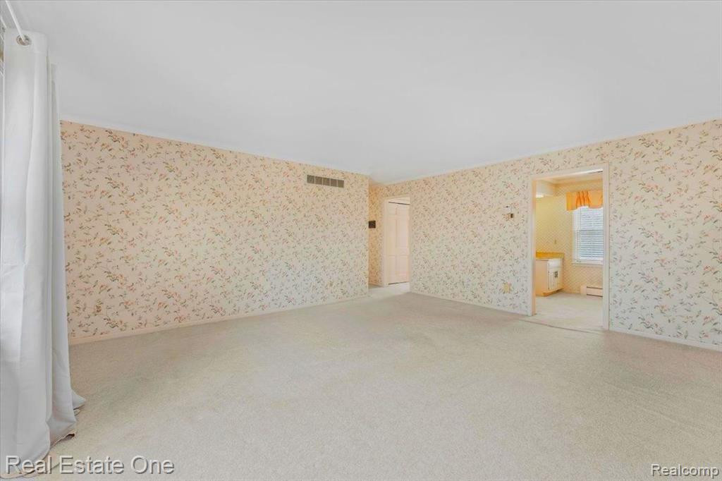 7575 HORSEMILL Road, Grosse Ile, MI 48138 — Photo 48