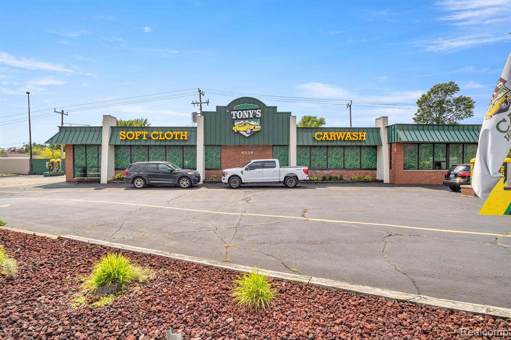 6545 N Telegraph Rd, Dearborn Heights, MI 48127 — Photo 3