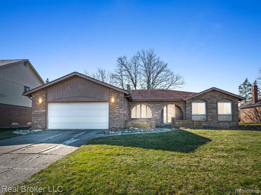 823 WESLEY Drive, Troy, MI 48098 — front exterior
