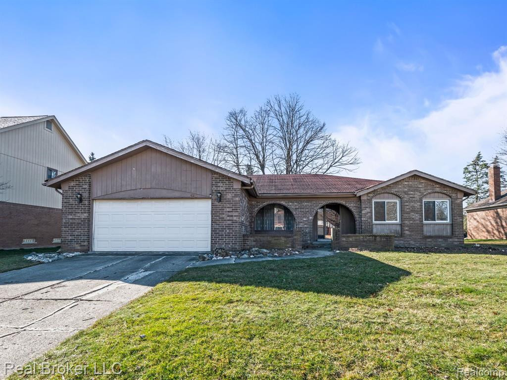 823 WESLEY Drive, Troy, MI 48098 — Photo 2
