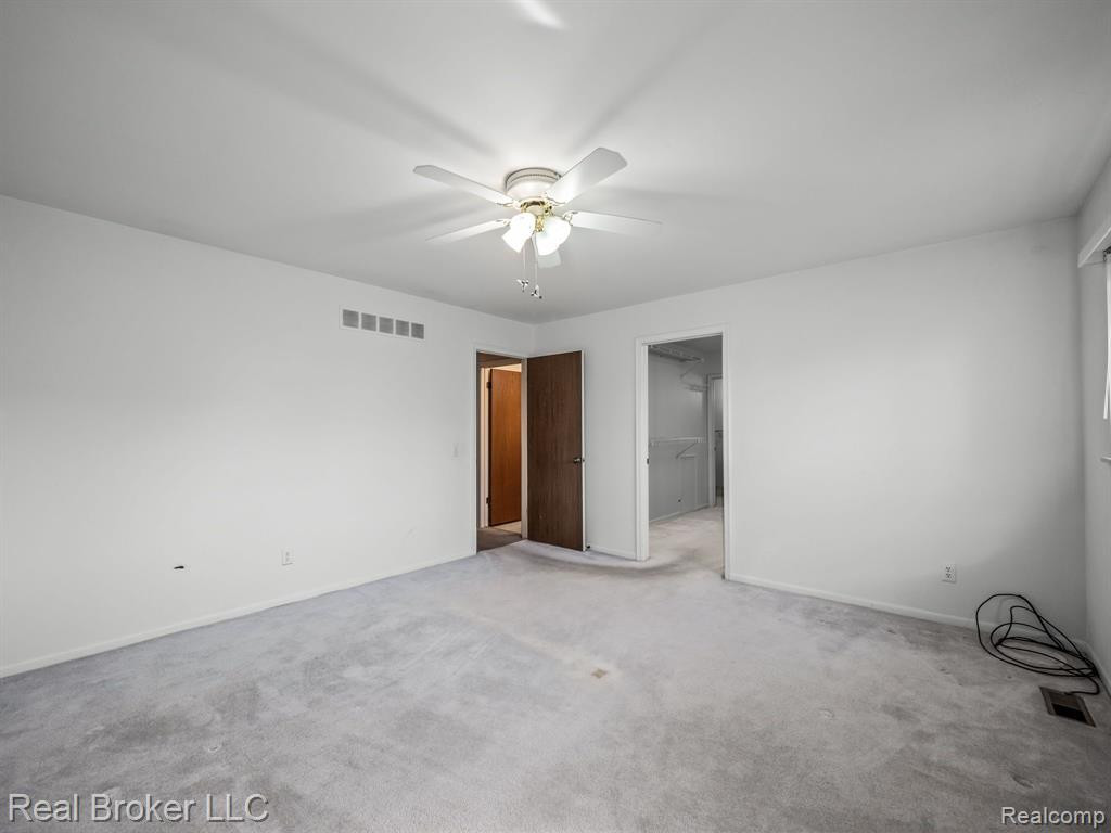 823 WESLEY Drive, Troy, MI 48098 — Photo 20