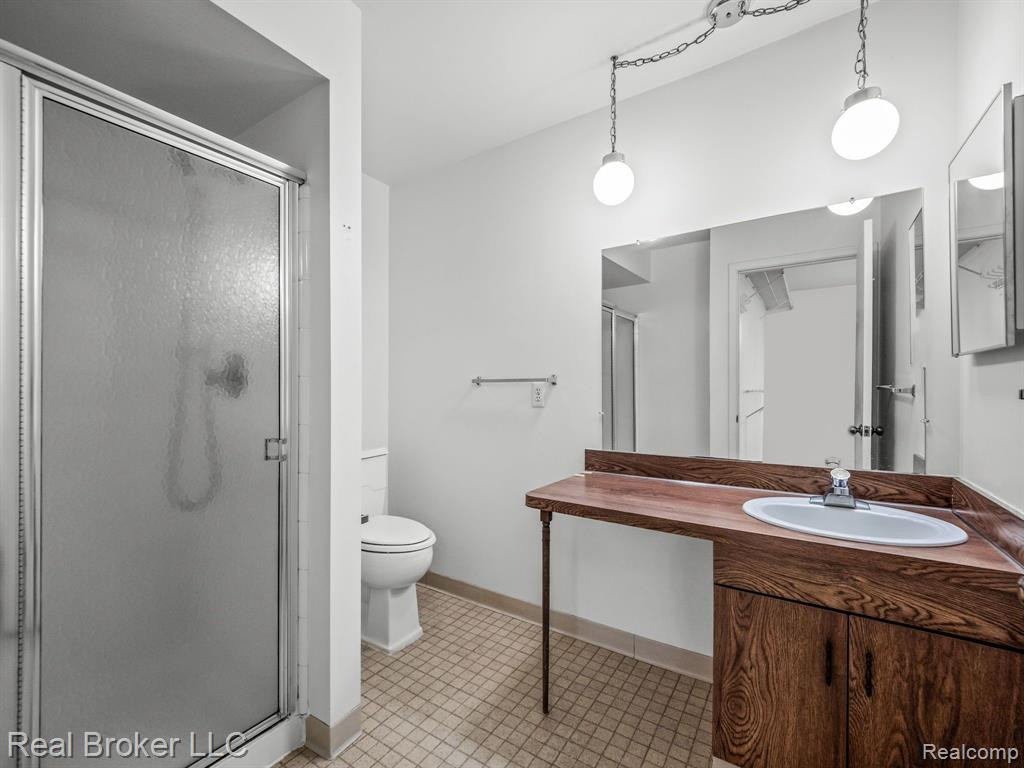 823 WESLEY Drive, Troy, MI 48098 — Photo 22