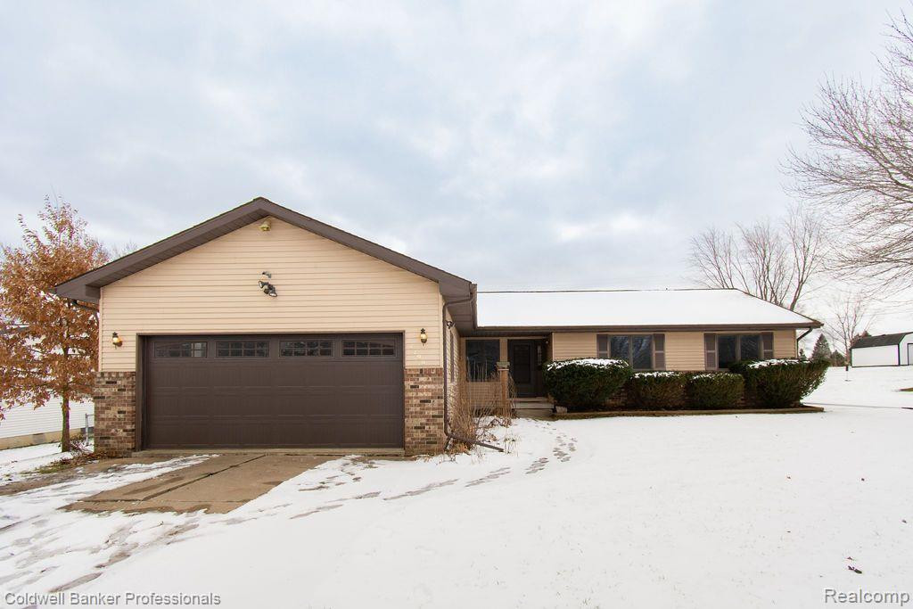 7299 Potter Road, Flushing, MI 48433 — front exterior