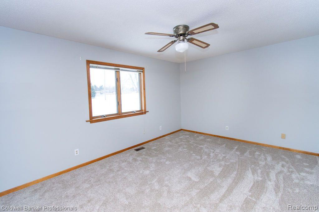 7299 Potter Road, Flushing, MI 48433 — Photo 18