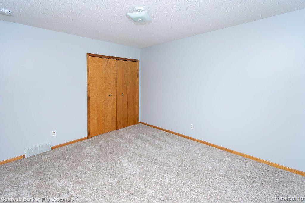 7299 Potter Road, Flushing, MI 48433 — Photo 20