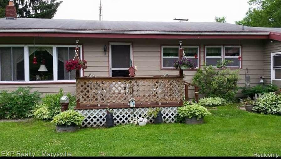 7693 SPARLING Road, Wales, MI — Photo 2