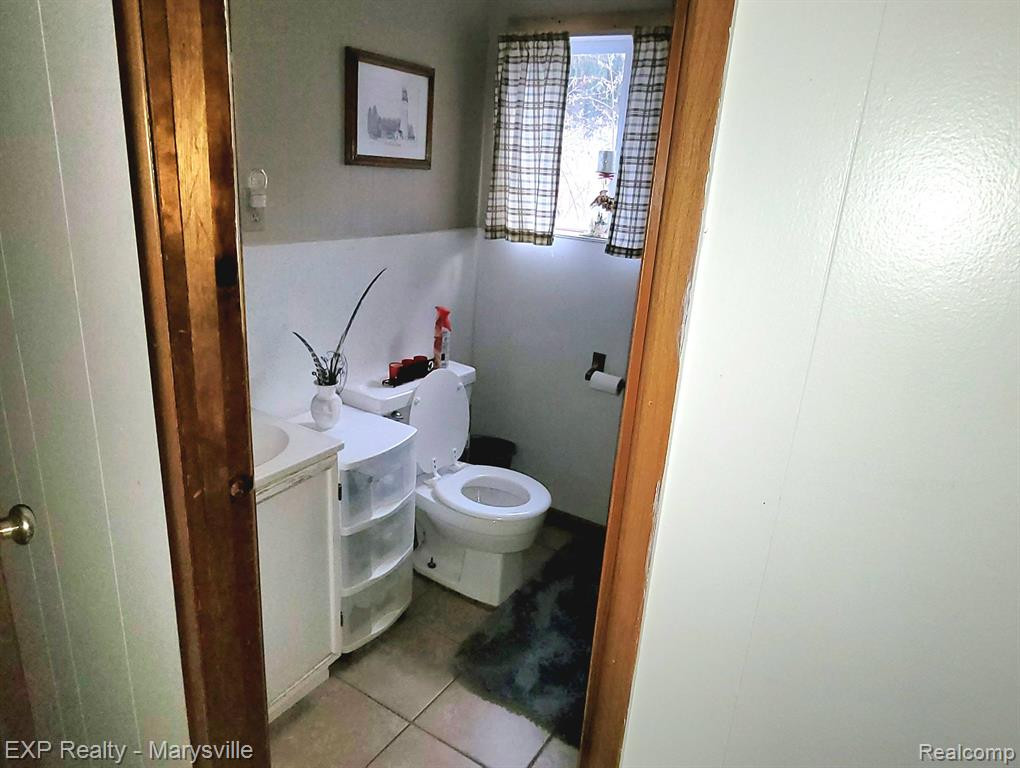 7693 SPARLING Road, Wales, MI — Photo 22