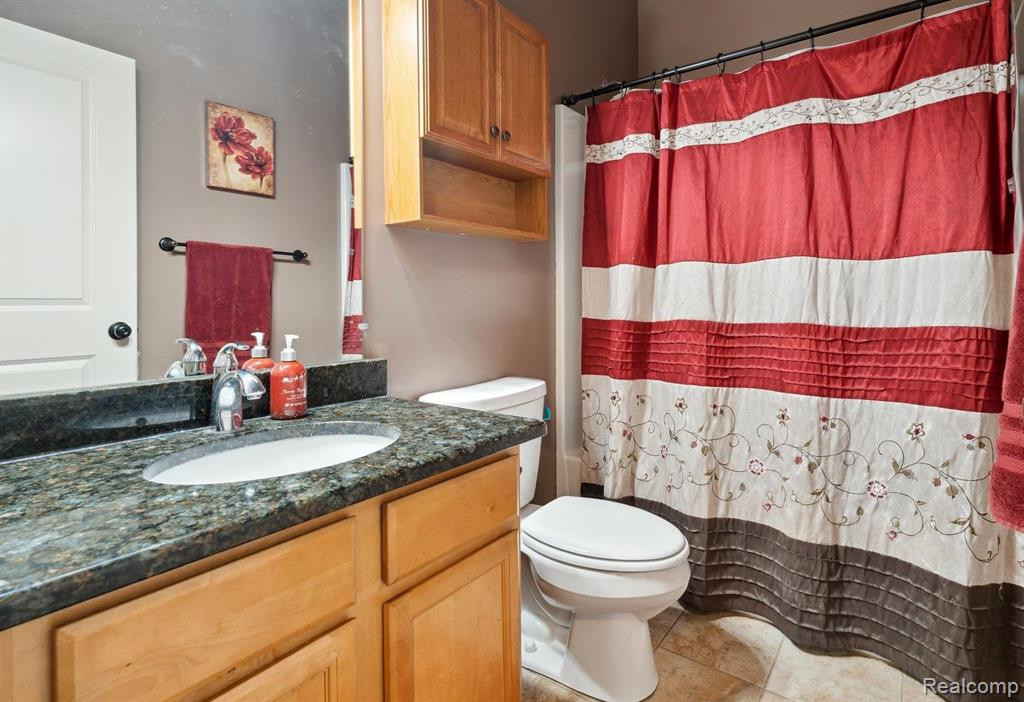 4174 OAK Street, Grand Blanc, MI 48439 — Photo 23