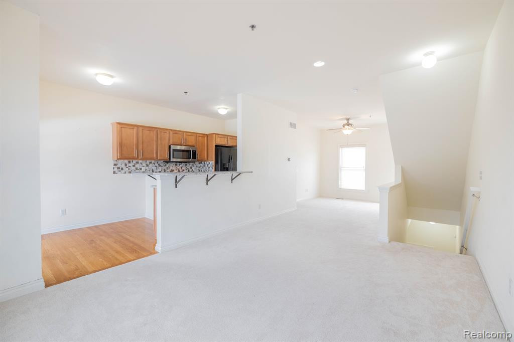 1557 COMMODORE Circle, Canton, MI 48187 — Photo 3