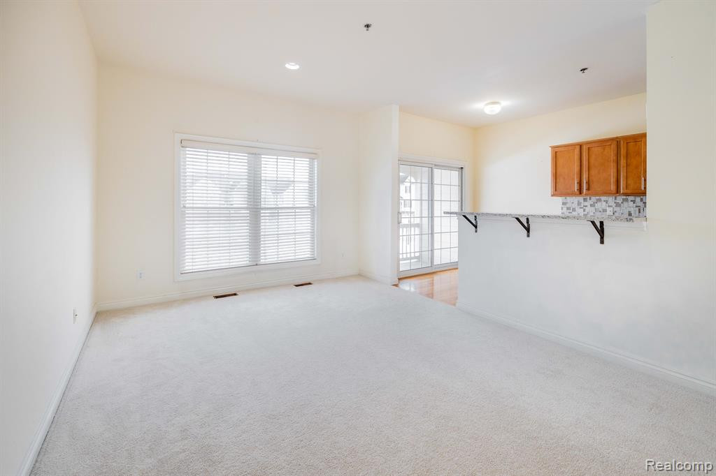 1557 COMMODORE Circle, Canton, MI 48187 — Photo 5