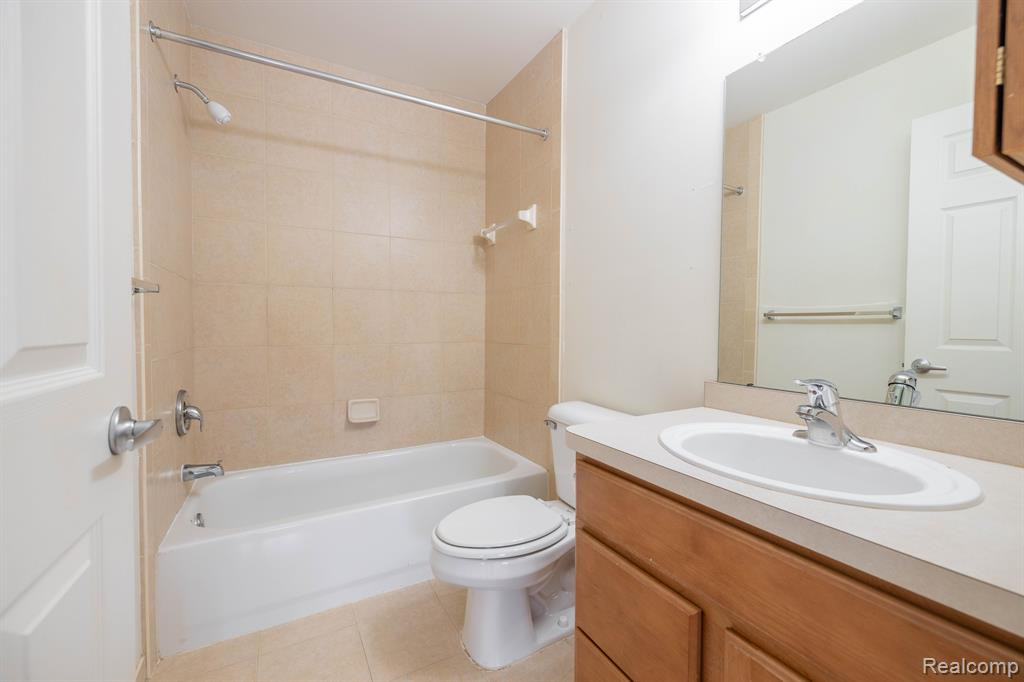 1557 COMMODORE Circle, Canton, MI 48187 — Photo 19