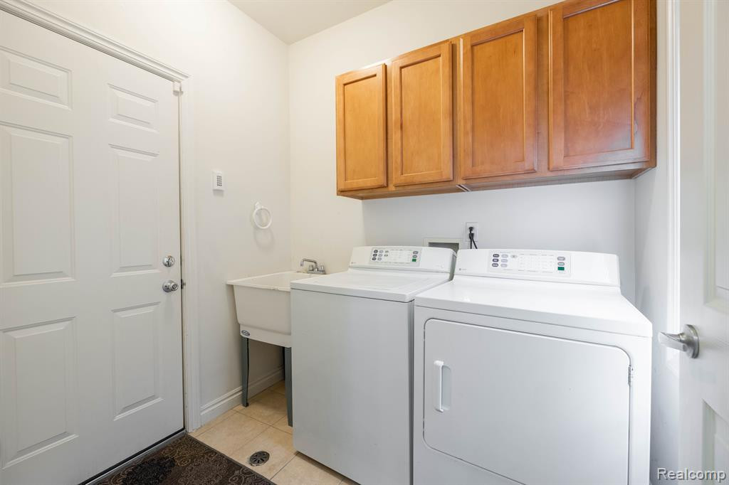 1557 COMMODORE Circle, Canton, MI 48187 — Photo 25