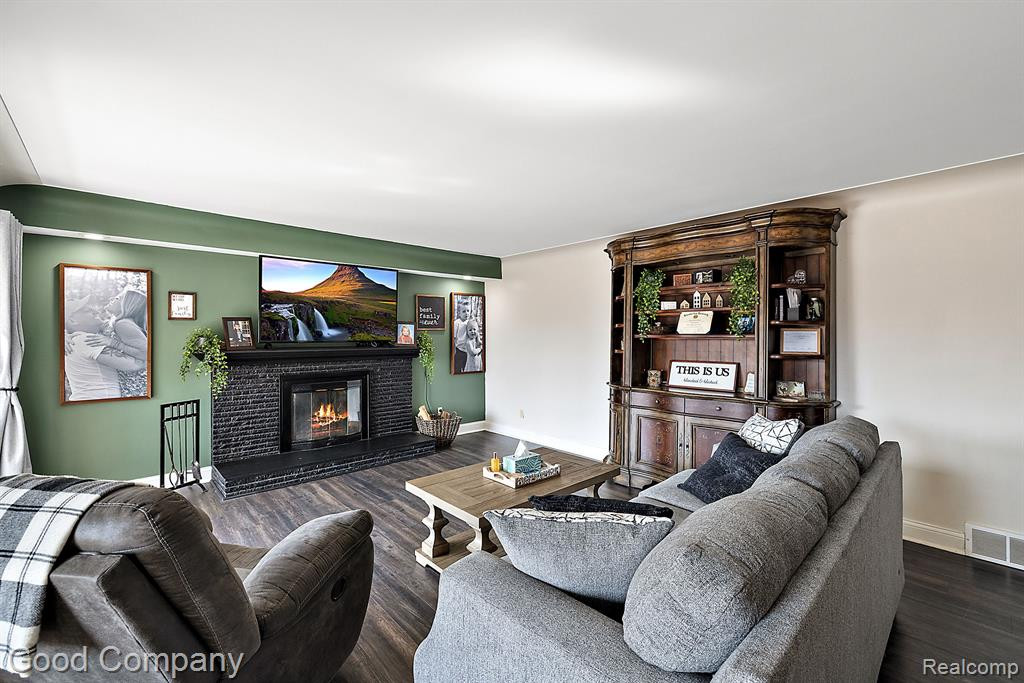 807 Sunnybeach Boulevard, White Lake, MI — Photo 6