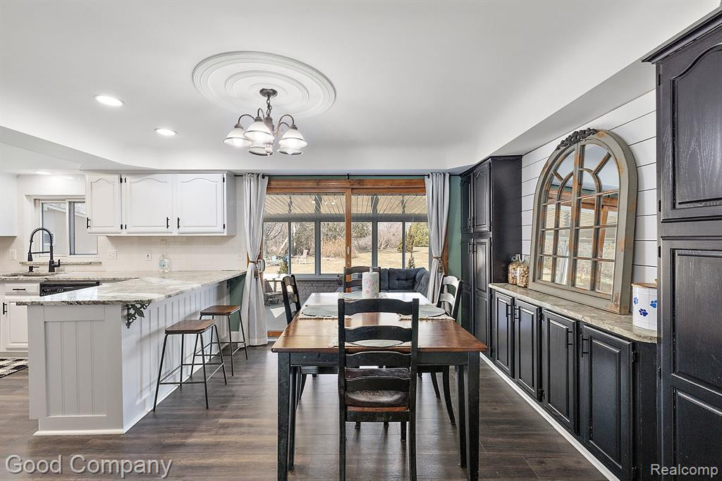 807 Sunnybeach Boulevard, White Lake, MI — Photo 11
