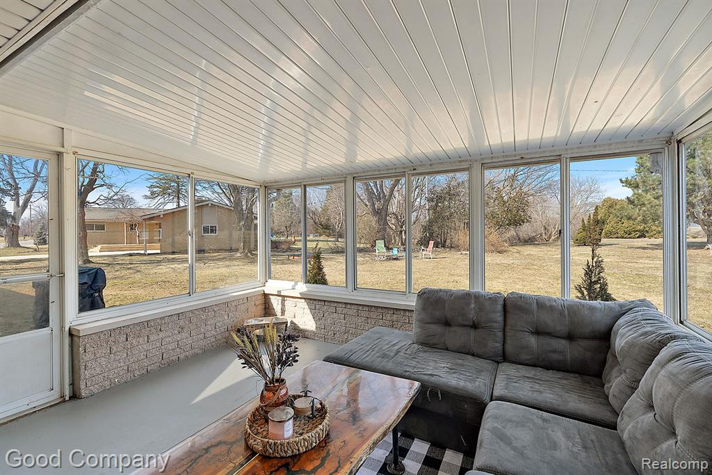 807 Sunnybeach Boulevard, White Lake, MI — Photo 18
