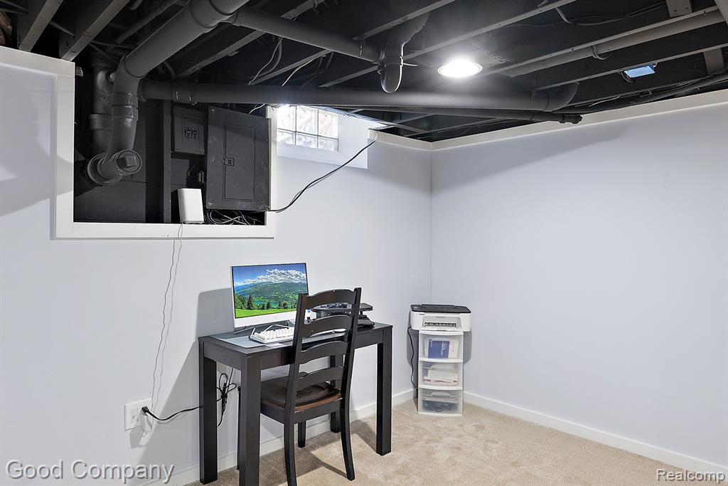 807 Sunnybeach Boulevard, White Lake, MI — Photo 35