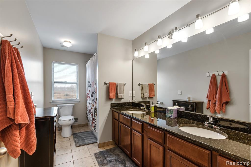 24667 BROMPTON Way, South Lyon, MI 48178 — Photo 28