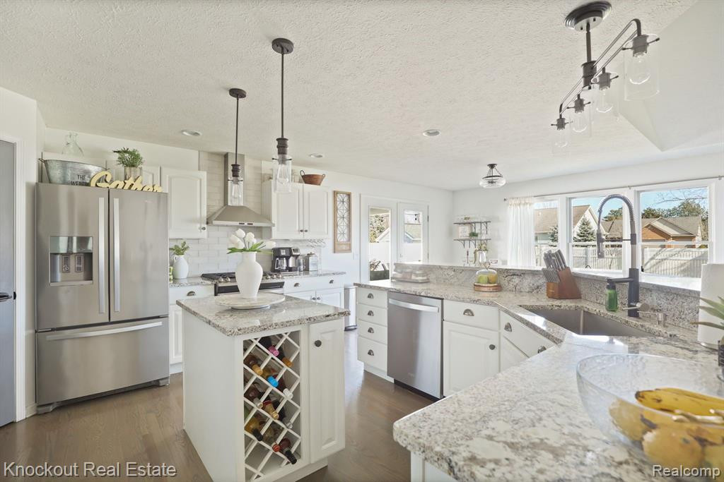 399 STROEBEL Drive, Frankenmuth, MI 48734 — Photo 16