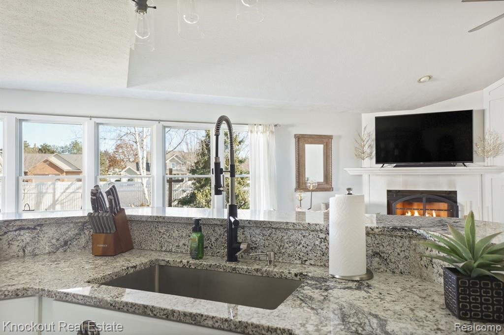 399 STROEBEL Drive, Frankenmuth, MI 48734 — Photo 19