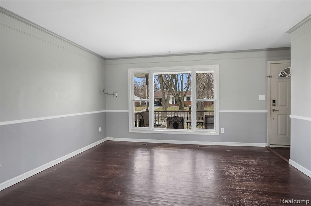 458 HOLLYWOOD Drive, Saline, MI 48176 — Photo 9