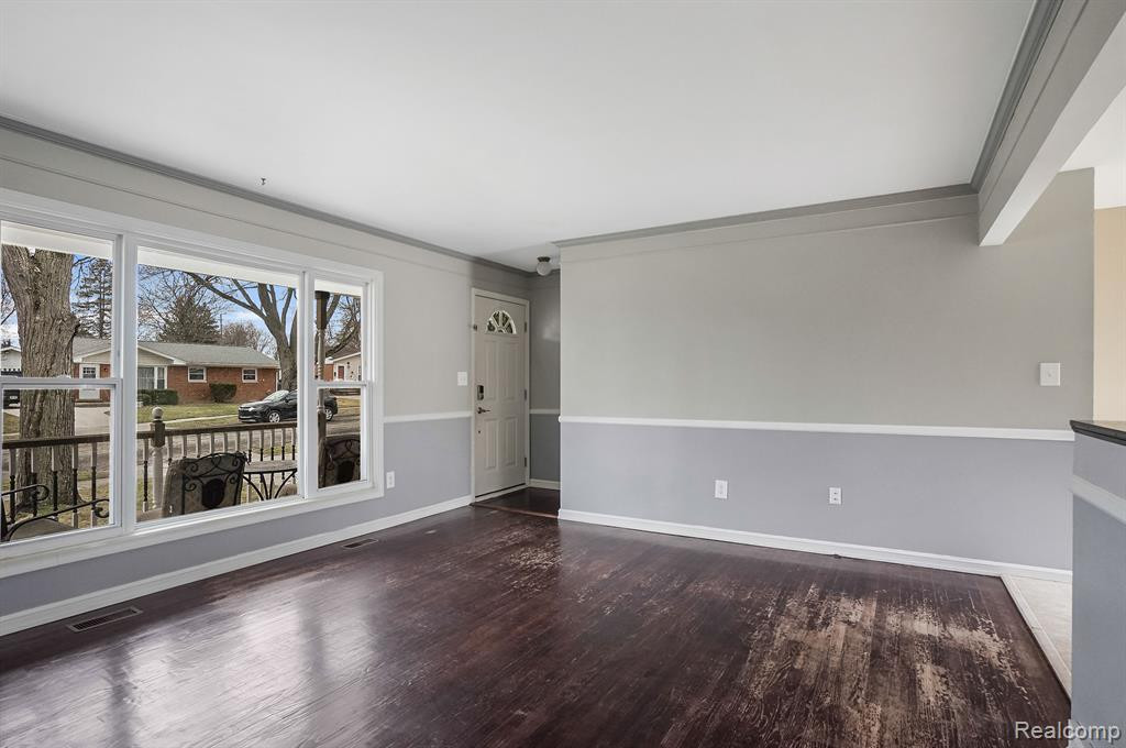 458 HOLLYWOOD Drive, Saline, MI 48176 — Photo 10