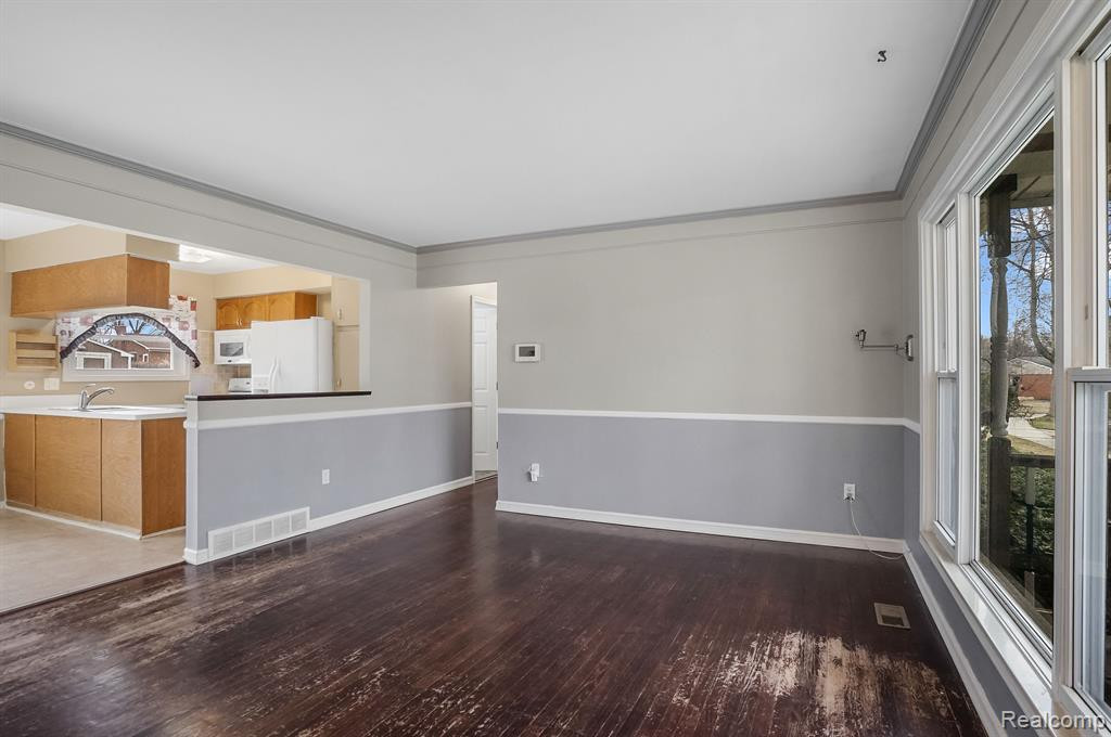 458 HOLLYWOOD Drive, Saline, MI 48176 — Photo 11