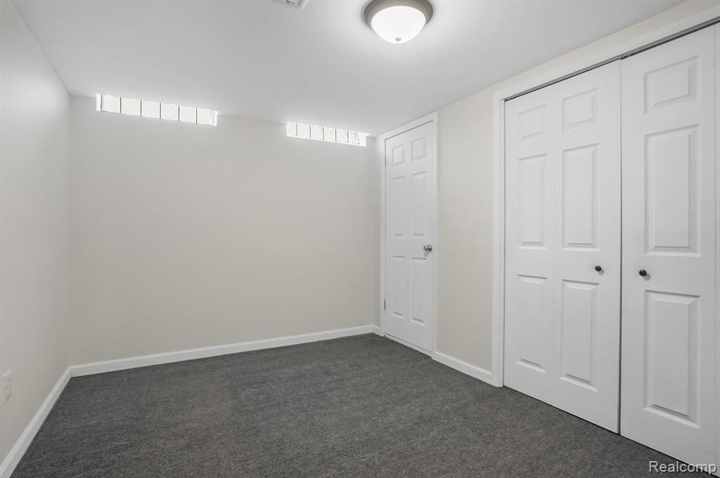 458 HOLLYWOOD Drive, Saline, MI 48176 — Photo 13