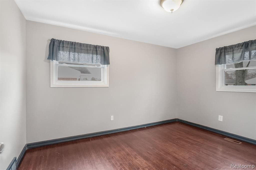 458 HOLLYWOOD Drive, Saline, MI 48176 — Photo 15
