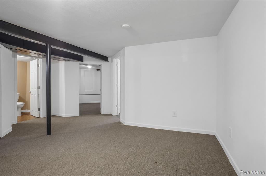 458 HOLLYWOOD Drive, Saline, MI 48176 — Photo 17