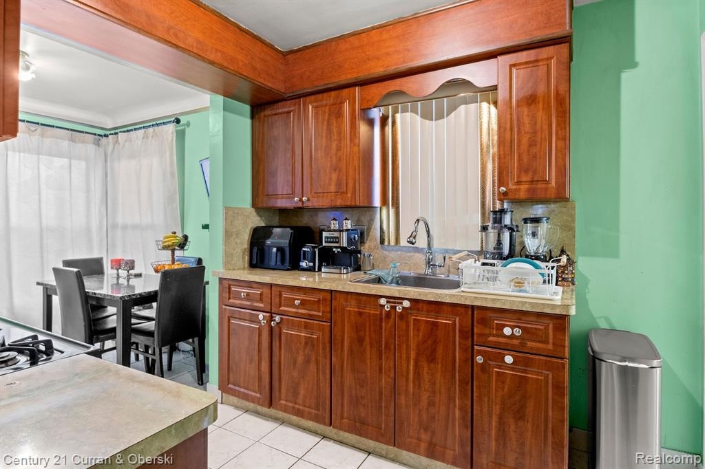 6635 YINGER Avenue, Dearborn, MI 48126 — Photo 14