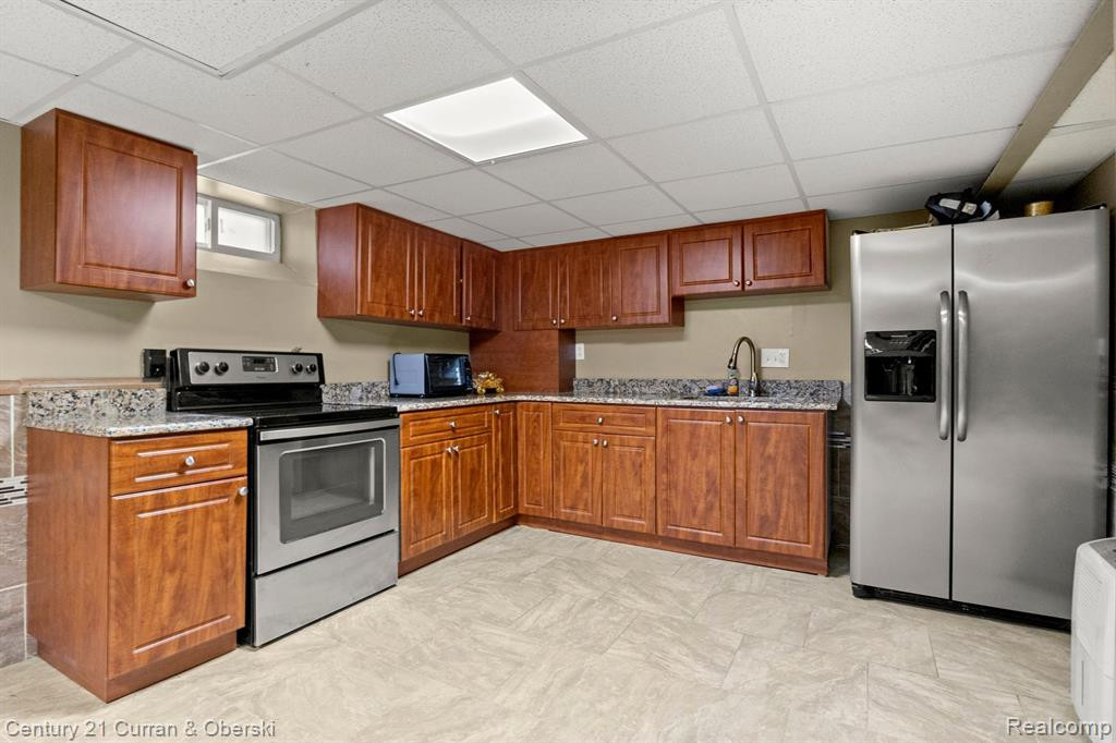 6635 YINGER Avenue, Dearborn, MI 48126 — Photo 16